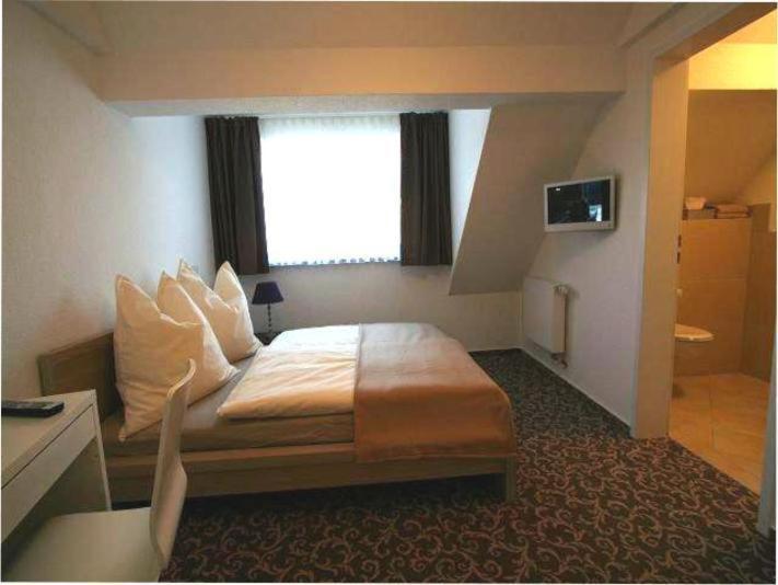 Pension Lok-Inn Walluf Quarto foto